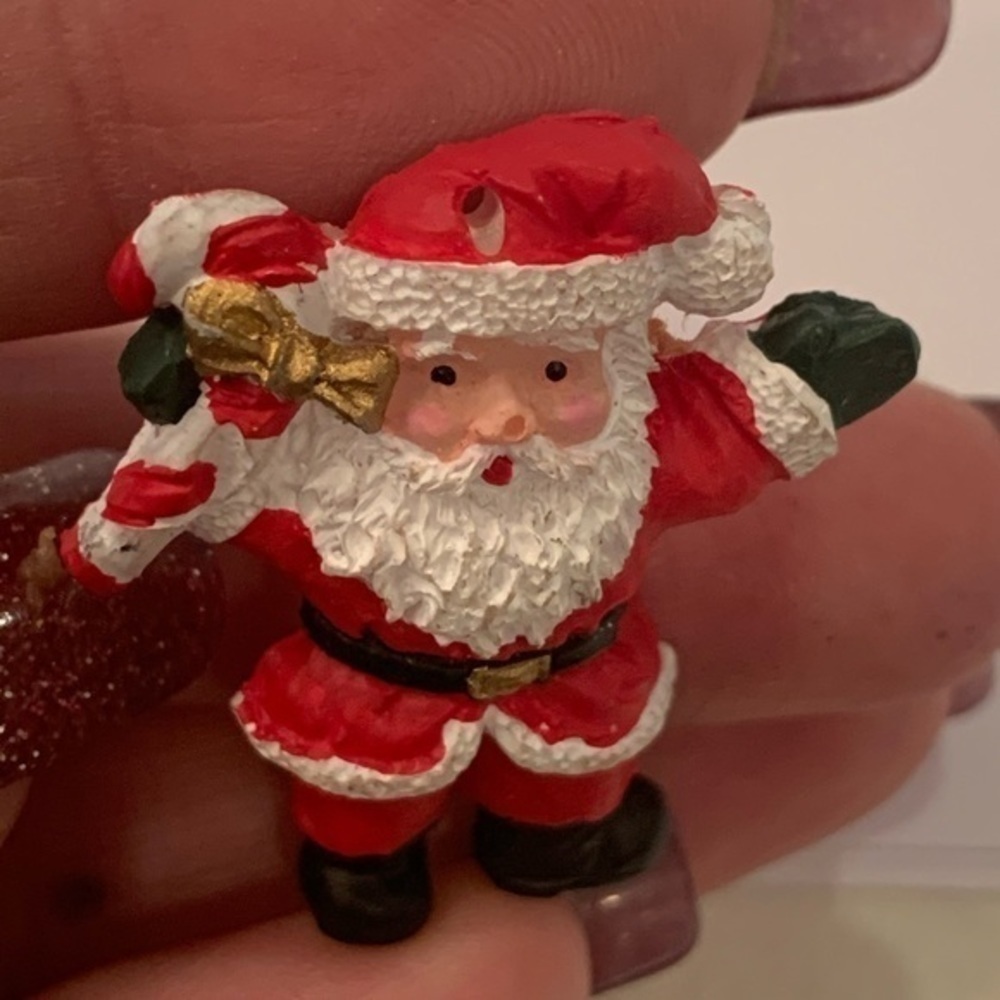 2 Santa Christmas pins brooches - Picture 8 of 12